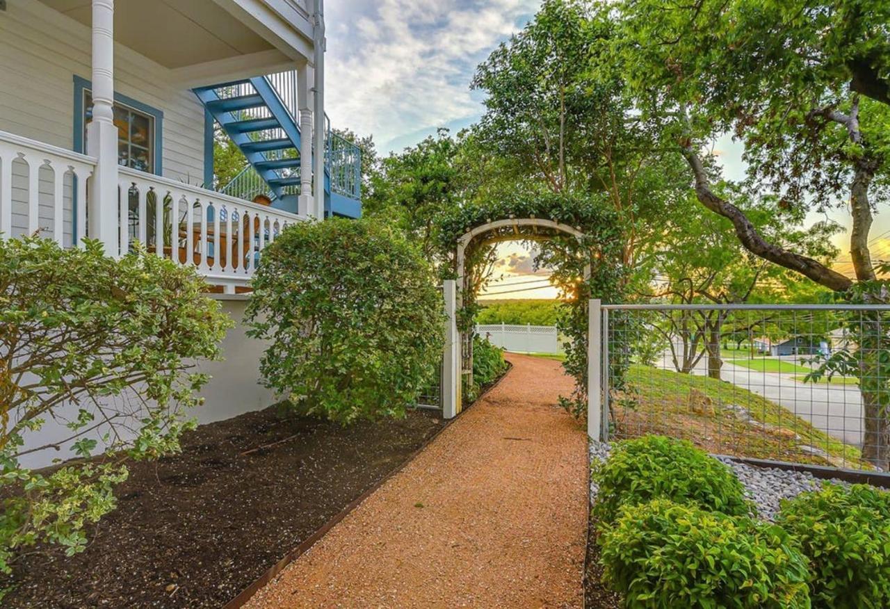 McKenize Guest House: Travis Suite 1 BD, 1BA Marble Falls Exterior foto